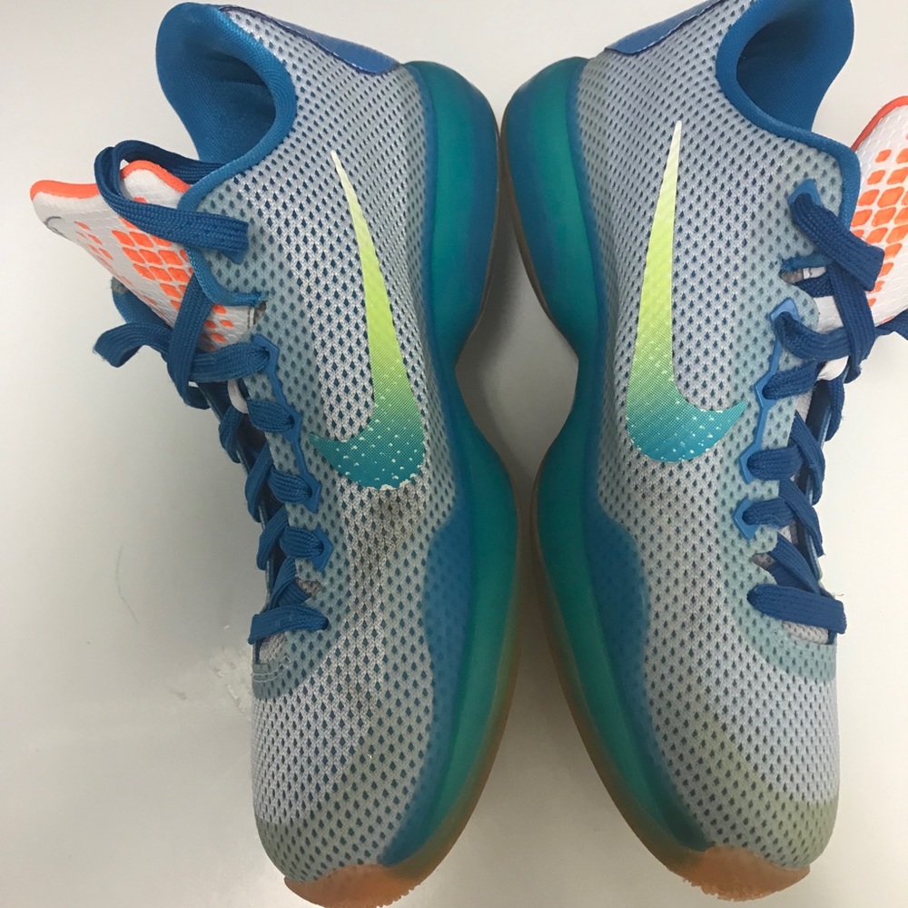 Kobe 10 - image 7
